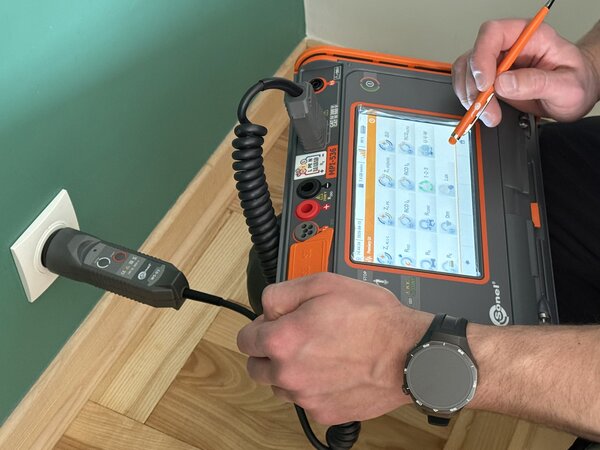 Wykonana instalacja elektryczna – elektryk Warszawa